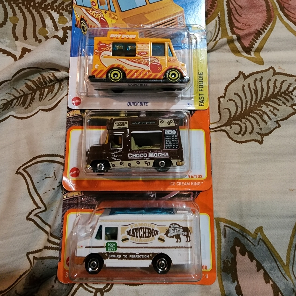 Hotwheel food truck bundle